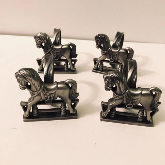 Bombay Company Antique Toy Horse Napkin Rings Box Set of 4 - Picture 9 of 16